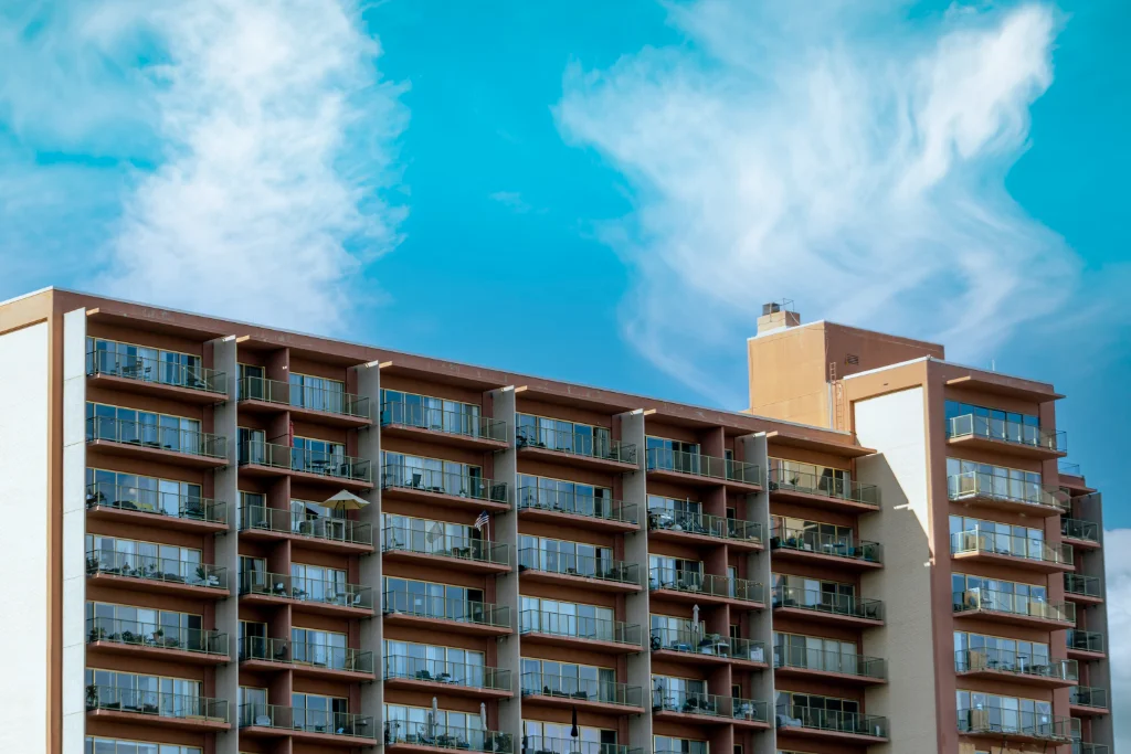 Commercial building electrical installation and maintenance